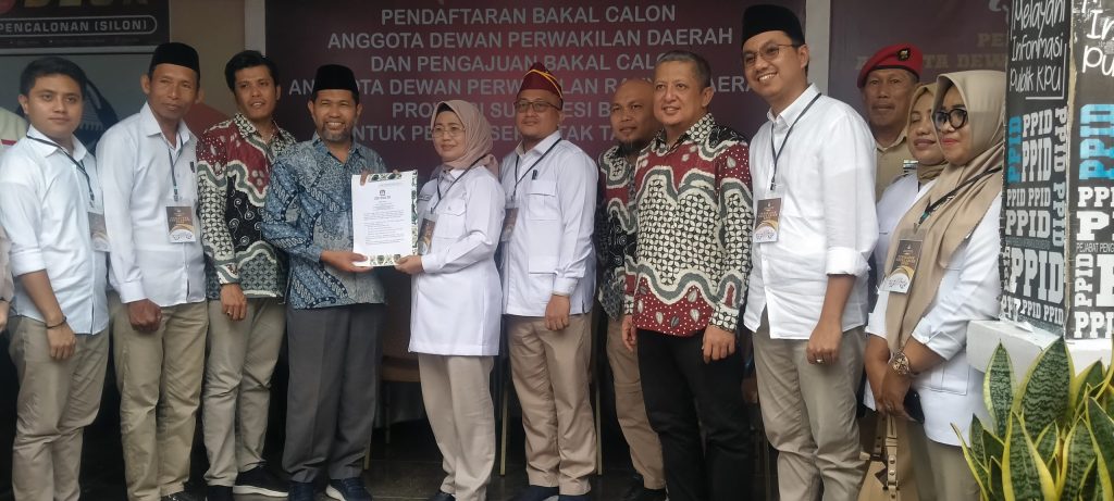 Gerindra Sulbar Telah Daftar 45 Calon Bacaleg Ke KPU