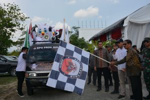 KPU PasangKayu Terima estafet  Kirab Pemilu 2024