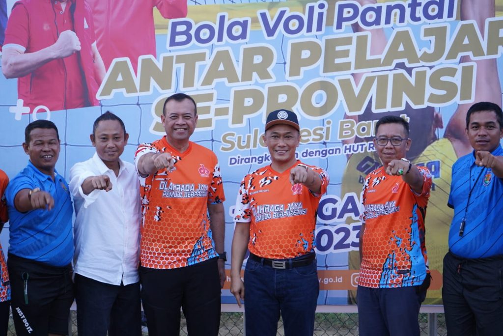 Prof Zudan Dukung Keberlanjutan Voli Pantai di Sulbar