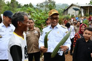 PJ Gubernur Sulbar, Prof Zudan: Pemerintah Komitmen Penuhi Hak Warga Transmigrasi