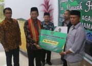 Serahkan Sejumlah Bantuan di Mamasa, Plt. Kakanwil Minta KUA Jadi Corong Terdepan Jaga Moderasi Beragama