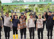 Gerakan Peduli Lingkungan, Wakapolda Sulbar Bersama PJ. Gubernur Tanam Ratusan Bibit Pohon di Mako Brimob
