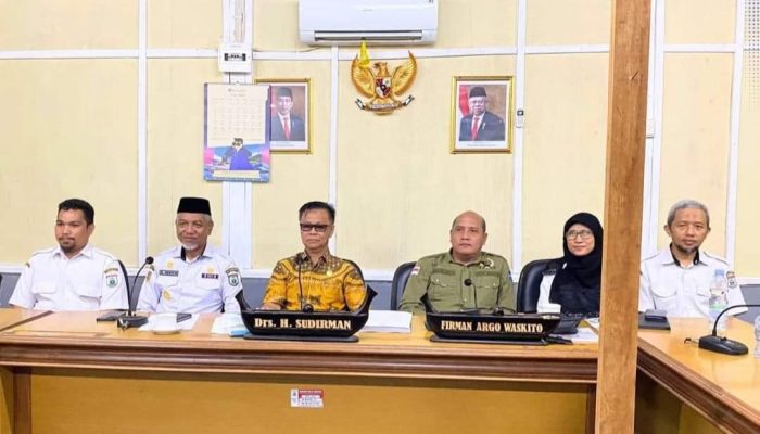 Komisi II DPRD Sulbar Rapat Bersama OPD Pemprov Bahas Tindaklanjut Temuan BPK dalam LHP LKPD 2023
