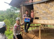 Peringati HUT Lalulintas Ke-69, Satlantas Polresta Mamuju Salurkan Bantuan Sosial Untuk Masyarakat Kurang Mampu