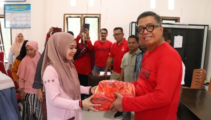 IKA Unhas Sulbar Bakti Sosial dan Cinta Bahari di Majene hingga Intervensi Stunting