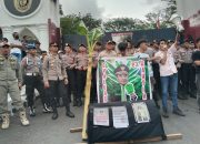 Aksi Jilid 5: OKP di Kantor Gubernur Sulbar Ricu.