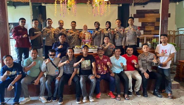 Ngopi Barang, Humas Polda Sulbar Bersama Media Siap Kolaborasi Kawal Pilkada Aman dan Damai