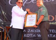 Sulap Lahan Tidur Menjadi Lokasi Ketahanan Pangan, Dandim 1418/ Mamuju Mendapatkan Penghargaan Dari PJ. Gubernur Sulbar