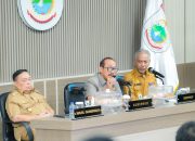 Pemerintah Sulbar Luncurkan Program Quick Wins 2025 dan Berikan Bantuan Kepala Desa serta Asuransi Nelayan