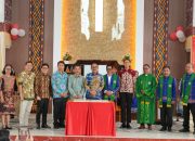 Gubernur Sulbar Resmikan Prasasti GTM Bukit Zaitun Mamuju, Janjikan Ambulans untuk Jemaat