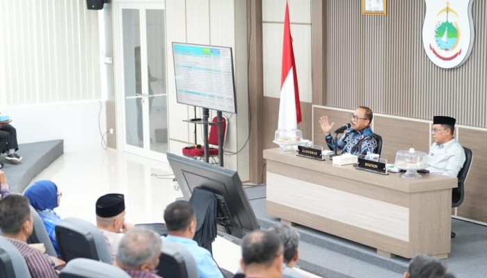 Gubernur Suhardi Duka Tekankan Efisiensi Anggaran, Targetkan Ekonomi Sulbar Tumbuh 6 Persen