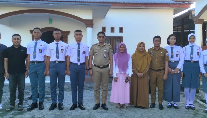 Kaban Kesbangpol Sulbar Lepas Enam Calon Paskibraka ke Seleksi Tingkat Pusat