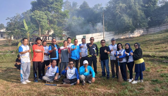 Jelang Renungan Suci HUT ke-81 RI, Perkimtanhub Sulbar Turut Berpartisipasi Bersihkan TMP Pati’di