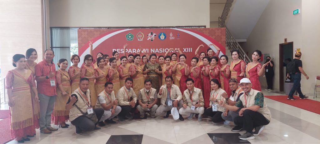 Kontingen Pesparawi Sulbar berhasil membawa enam medali emas