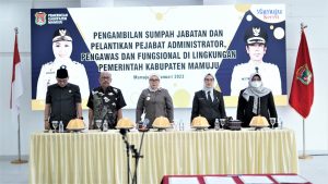 Bupati Mamuju Minta Semua Pejabat Publik Wakafkan Diri Demi Masyarakat