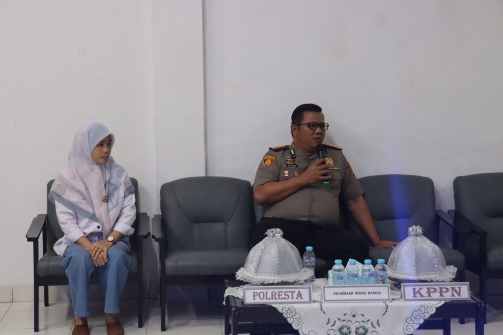 Jelang Pemilu 2024, Kapolresta Mamuju Beri Pembekalan Bagi PPK