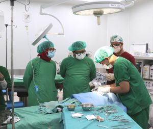 IKA Unhas Sulbar Gelar Sunnatan Massal dan Operasi Bibir Sumbing Bantu Warga Tak Mampu