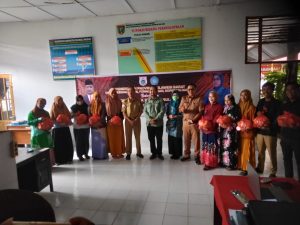 DINAS DAGPERINKOP-UKM PROVINSI TELAH SEDIAKAN RATUSAN PAKET SEMBAKO MURAH UNTUK WARGA KABUPATEN POLEWALI MANDAR