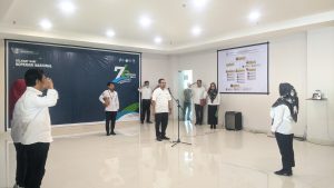 Disdagperinko UKM Sulbar Melaksanakan Apel Pagi Untuk Memperingati Hari Koperasi Nasional ke 76