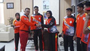 Kadispora Sular Lepas Tim Bola Voli Pantai ke Pra-PON di Bogor