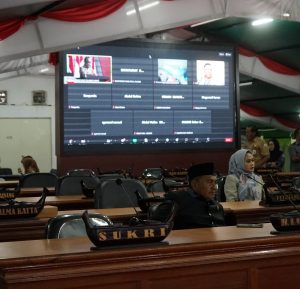 Ketua DPRD Sulbar Pimpin Rapat Penjelasan Gubernur Ranpenda Pajak.