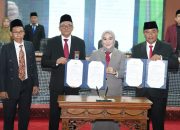 DPRD Sulbar Gelar Rapat paripurna Istimewa Penyerahan LHP Ke BPK-RI Atas  Laporan keuangan Pemprov Sulbar