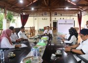 Pimpin Rapat Program Beasiswa Pemprov, Sekprov: Kita Memastikan Kebijakan Ini Berjalan dengan Baik