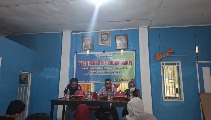 Pj.Kepala Desa Pati’di Membuka langsung Sosialisasi Pelatihan Foto Produk UMKM Lokal.