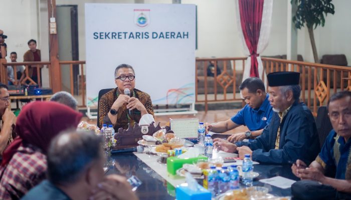 Pemprov Sulbar Melaksanakan Rapat Persiapan Hari Kemerdekaan RI ke-79 Tahun