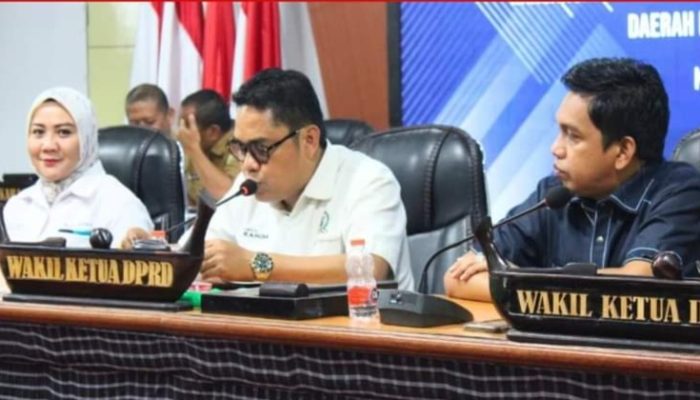 DPRD Provinsi Sulbar Gelar Rapat Paripurna Penyerahan KUPA dan PPAS Tahun Anggaran 2024