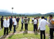 Tinjau Bandara Sumarorong, Bahtiar Baharuddin Bahas Penerbangan Mamasa – Toraja dan Mamuju