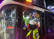 Polda Sulbar Maksmalkan Pengamanan di Posko Terminal Simbuang Mamuju: Menjamin Keamanan dan Kenyamanan Liburan Natal dan Tahun Baru