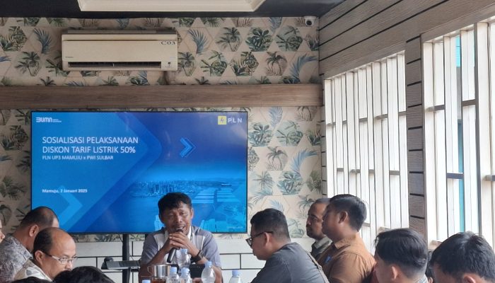 PLN UP3 Mamuju Berikan Diskon 50% Untuk Pelanggan Di Sulbar