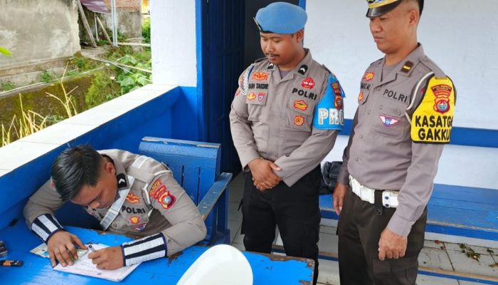 Hari Kelima Operasi Keselamatan Marano 2025, Polresta Mamuju Berikan Sanksi Tilang kepada 30 Pelanggar