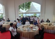 Bupati Sutinah Suhardi Melaksanakan Syukuran Dan Buka Puasa Bersama Ribuan Masyarakat Mamuju
