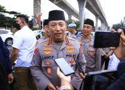 Masyarakat Antusias Saat Kapolri Turun Langsung Berbagi Takjil
