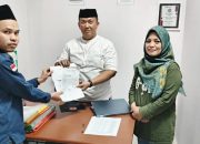 Disdikbud Sulbar Serahkan Zakat Infaq Kepada Badan Ambil Zakat Sulbar