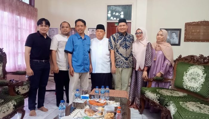 Hari Kedua Open House di Rumah Wagub di Polman, Warga Masih Berbondong-bondong Hadir