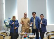 Gubernur Suhardi Duka Bahas Program Beasiswa dalam Pertemuan dengan Rektor Unasman
