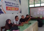 Wujud Visi Misi Gubernur dan Wakil Gubernur Sulbar SDK-JSM, Bidang SMA Disdikbud Sulbar Melaksanakan Rapat Evaluasi Di SMAN 1 ALU