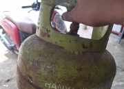 Jelang Lebaran, Harga Tabung Gas Melon di Simboro Mamuju Melonjak hingga Rp45 Ribu