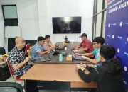 Tim SPBE Sekretariat DPRD Sulbar Perkuat ki Pengelolaan Website Lewat Koordinasi dengan DiskominfoSS