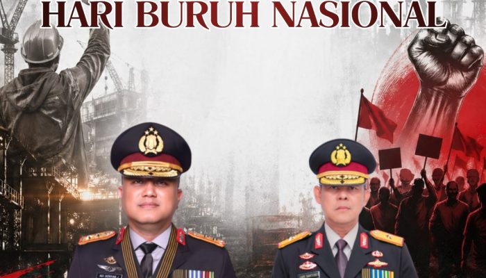 Hari Buruh Nasional, Kapolda Sulbar Apresiasi Peran Buruh sebagai Penggerak Ekonomi dan Pembangunan  Polda Sulbar – Peringatan Hari Buruh Nasional yang jatuh setiap tanggal 1 Mei menjadi momentum penting sebagai bentuk pengakuan negara atas kontribusi besar para buruh dan pekerja. Kepolisian Daerah Sulawesi Barat juga menegaskan bahwa elemen buruh merupakan salah satu pilar strategis dalam roda pembangunan nasional serta menjadi penggerak utama ekonomi bangsa.  Hal tersebut disampaikan langsung oleh Kapolda Sulbar, Irjen Pol Adi Deriyan Jayamarta, melalui berbagai saluran resmi Polda Sulbar. Pihaknya turut menyampaikan ucapan selamat dan apresiasi yang tinggi atas dedikasi kepada para pekerja di seluruh wilayah hukum Polda Sulbar maupun nasional.  “Peringatan Hari Buruh ini merupakan bukti nyata pengakuan bahwa buruh adalah elemen yang sangat strategis. Mereka memiliki peran vital tidak hanya dalam pembangunan nasional, tetapi juga sebagai motor penggerak ekonomi negara,” tutur Kapolda.  Menurut Kapolda, kesejahteraan dan ketenangan para pekerja adalah bagian yang tidak terpisahkan dari stabilitas negara. Oleh karena itu, keberadaan mereka sangat dihargai dan didukung penuh dalam kerangka hukum yang berlaku.  Di tengah peringatan hari besar ini, Irjen Pol Adi Deriyan juga berharap momentum Hari Buruh dapat diisi dengan kegiatan yang positif, tertib dan damai.  “Melalui momen yang istimewa ini, saya berharap situasi Keamanan dan Ketertiban Masyarakat (Kamtibmas) tetap terjaga dengan baik, aman dan kondusif. Mari kita jaga persatuan dan kebersamaan demi kemajuan bersama,” tutup Kapolda.  Humas Polda Sulbar