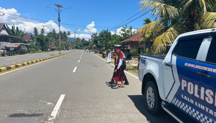 Fokus Pengamanan Jam Pulang Sekolah, Ditlantas Polda Sulbar Padukan Pelayanan dan Edukasi Keselamatan