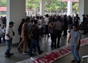 Ratusan Relawan MBG Gelar Aksi di DPRD Sulbar, Program Disebut Serap 6.493 Tenaga Kerja dan Gerakkan Ekonomi Daerah
